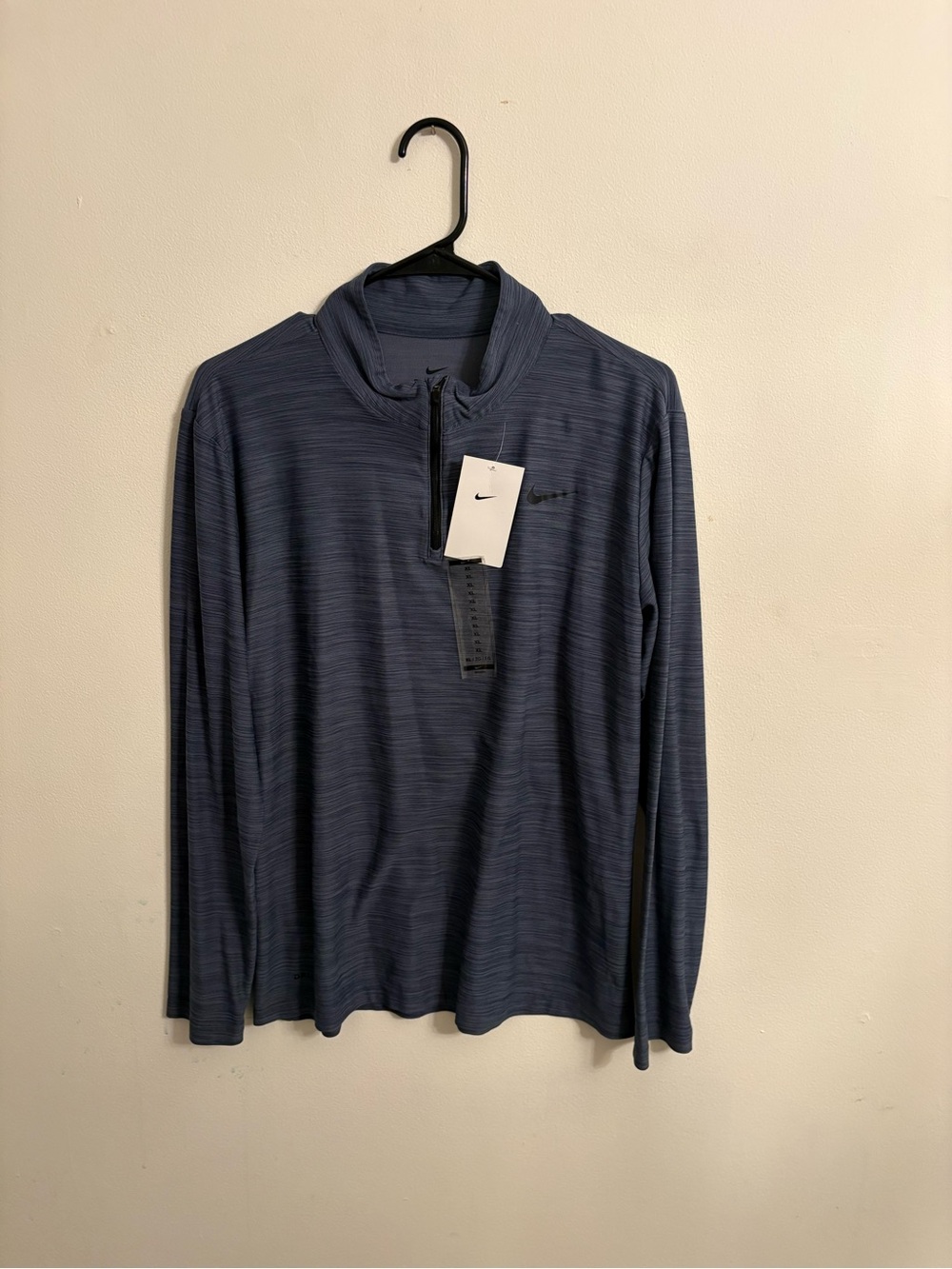 Nike Medium oversized Navy Quarter-Zip Performance Long Sleeve Shirt NWT